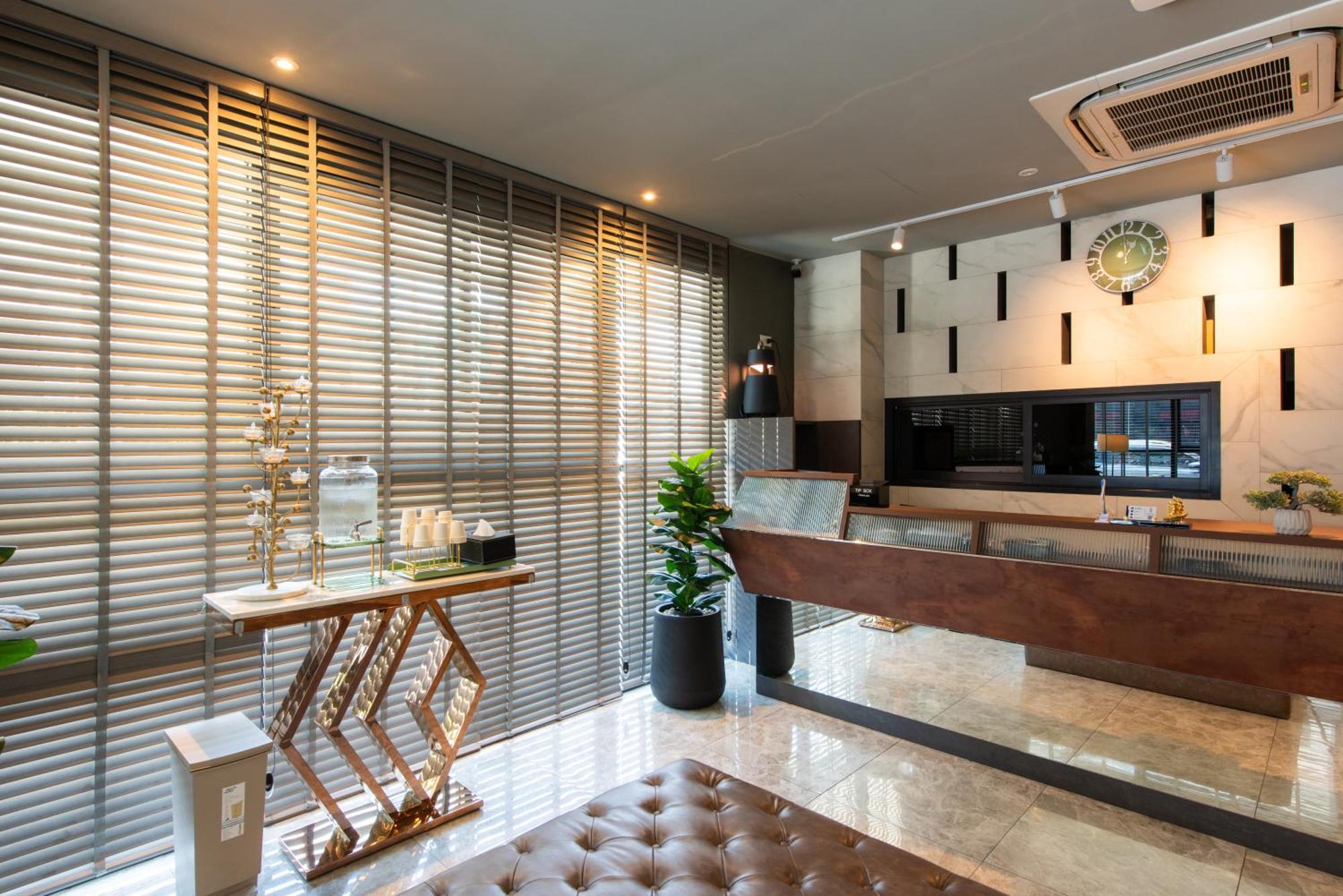 Hi Sotel - Sha Plus Bangkok Kültér fotó